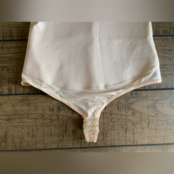 Camila Spanx | Size Small - Picture 7 of 7